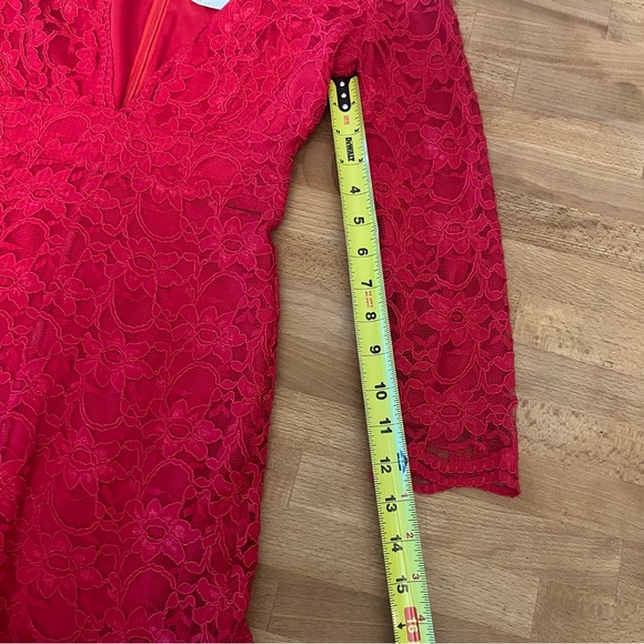 Topshop All-Over Lace Playsuit NWT (XS) - Picture 10 of 11